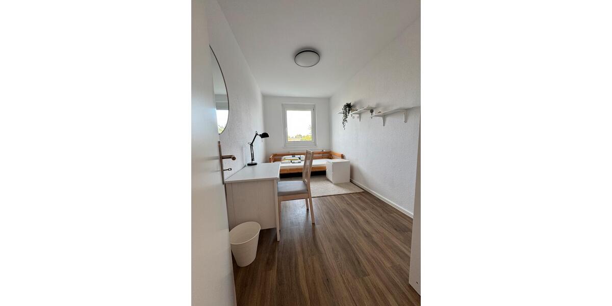 Wohnen auf Zeit Wildau - 1 Zimmer, 12 m&sup2;, 599&euro; | Angebot:24883066