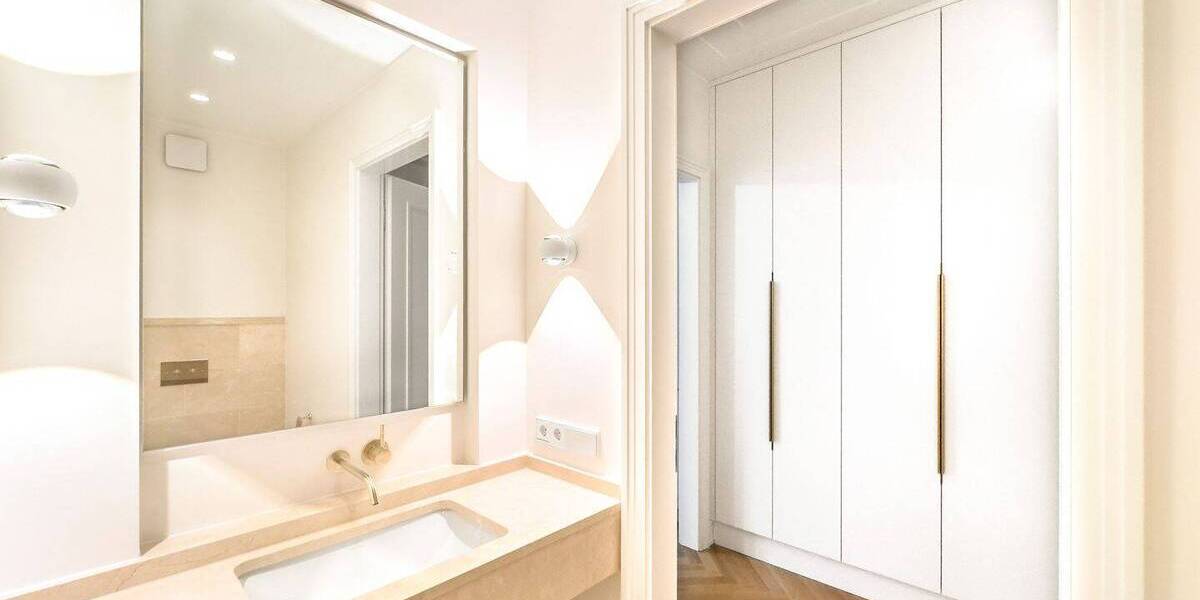 Etagenwohnung Düsseldorf Oberkassel - 2 Zimmer, 63 m&sup2;, 2.205&euro; | Angebot:26642813