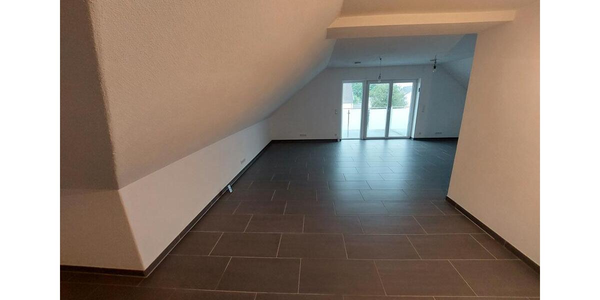 Dachgeschoßwohnung Friedberg - 3 Zimmer, 85 m&sup2;, 1.490&euro; | Angebot:26256525