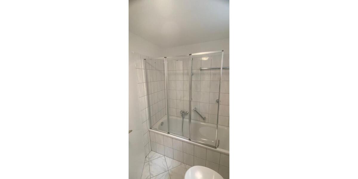 Etagenwohnung Düsseldorf Stadtbezirk 5 - 2 Zimmer, 77 m&sup2;, 1.400&euro; | Angebot:26160667