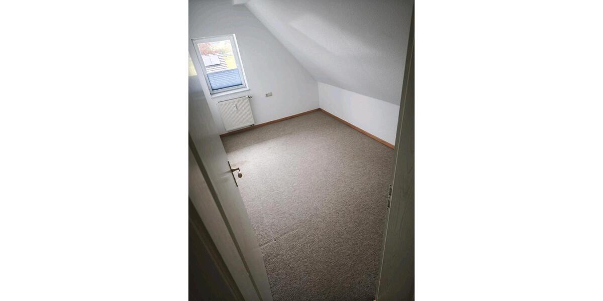 Dachgeschoßwohnung Ilmenau - 3 Zimmer, 70 m&sup2;, 680&euro; | Angebot:26697189
