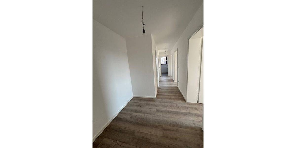 Etagenwohnung Gunzenhausen - 4 Zimmer, 94 m&sup2;, 980&euro; | Angebot:25896595