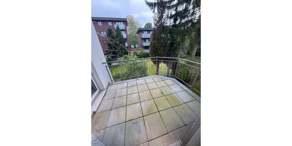 Etagenwohnung Hamburg Wandsbek - 3 Zimmer, 127 m&sup2;, 2.000&euro; | Angebot:26676805