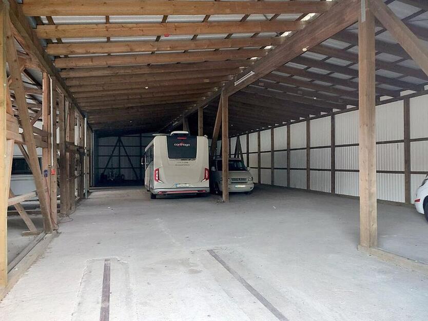 Bootstellplatz Stellplätze Hallenstellplätze Fahrzeugstellplatz für Boote bis 9 Meter Länge mieten! Region Heidenheim, Aalen, Ulm