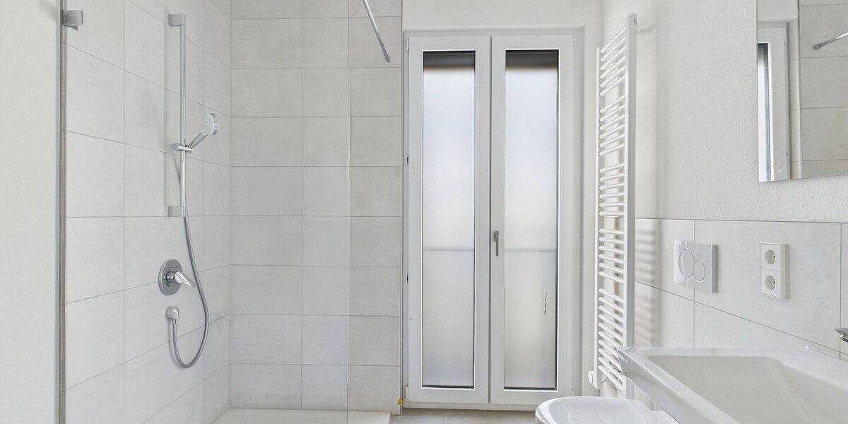 Etagenwohnung Sindelfingen Ost - 2 Zimmer, 64 m&sup2;, 1.220&euro; | Angebot:25772240