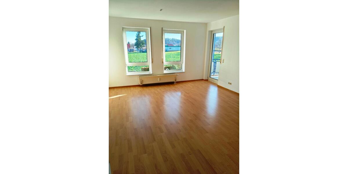 Etagenwohnung Ballenstedt - 3 Zimmer, 75 m&sup2;, 450&euro; | Angebot:24785375
