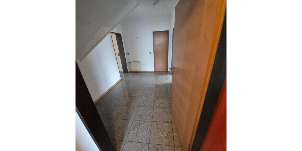 Dachgeschoßwohnung Porta Westfalica - 3 Zimmer, 71 m&sup2;, 710&euro; | Angebot:25054601