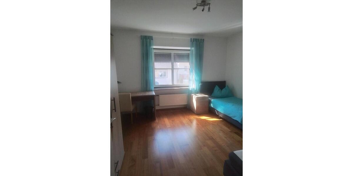 Etagenwohnung Langenpreising - 1 Zimmer, 16 m&sup2;, 500&euro; | Angebot:25971870