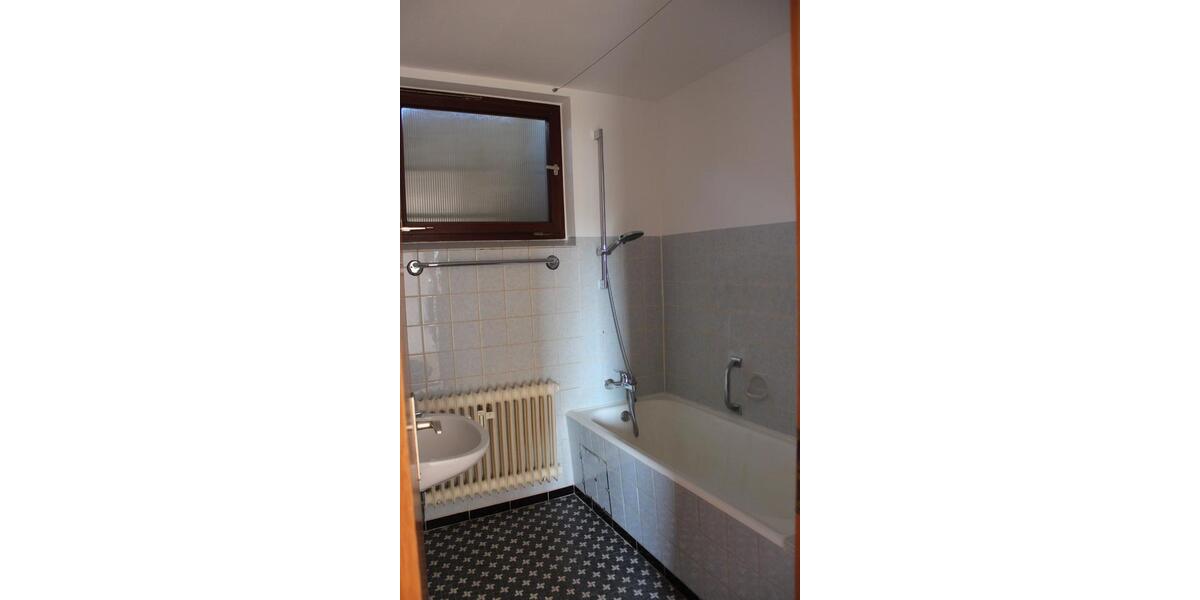 Etagenwohnung Keltern - 2 Zimmer, 72 m&sup2;, 700&euro; | Angebot:24662862