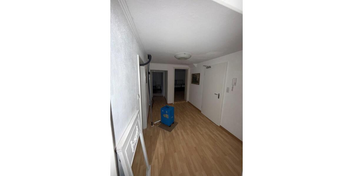 Etagenwohnung Lindau (Bodensee) - 4 Zimmer, 90 m&sup2;, 1.300&euro; | Angebot:25327212