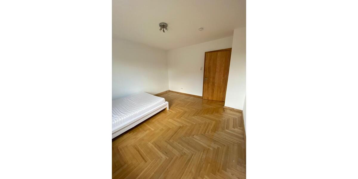 Wohnen auf Zeit Stuttgart Vaihingen - 14 Zimmer, 20 m&sup2;, 570&euro; | Angebot:26649537