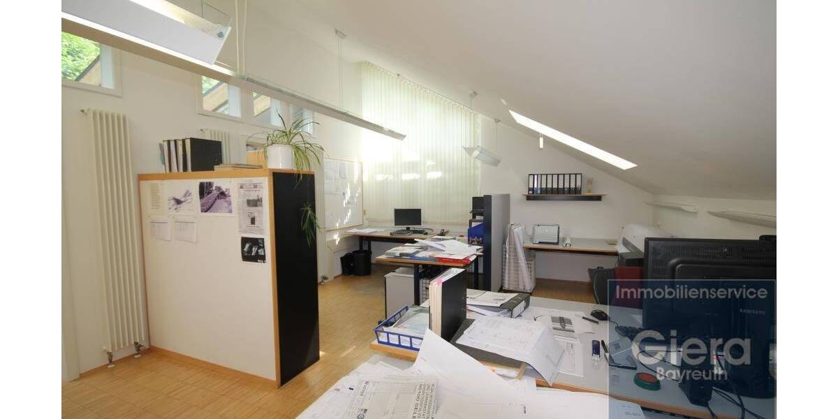 Gewerbeobjekt Warmensteinach - 5 Zimmer, 135 m&sup2;, 945&euro; | Angebot:25725807