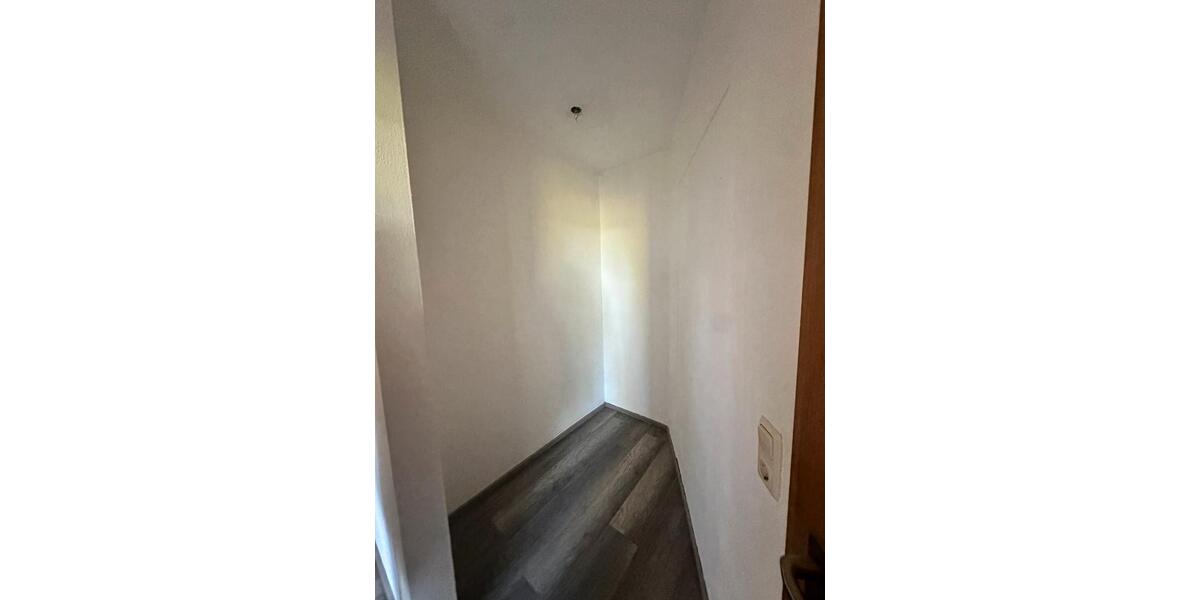 Etagenwohnung Meitingen - 5 Zimmer, 100 m&sup2;, 1.475&euro; | Angebot:26442375