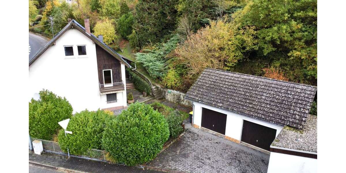 Einfamilienhaus Hahnenbach - 9 Zimmer, 230 m&sup2;, 1.290&euro; | Angebot:26005537
