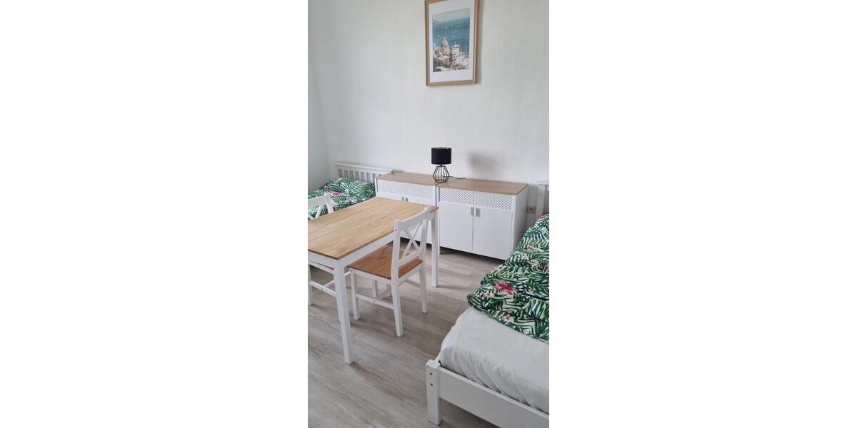 Wohnen auf Zeit Neukirchen-Vluyn Vluyn - 5 Zimmer, 20 m&sup2;, 14&euro; | Angebot:25642510