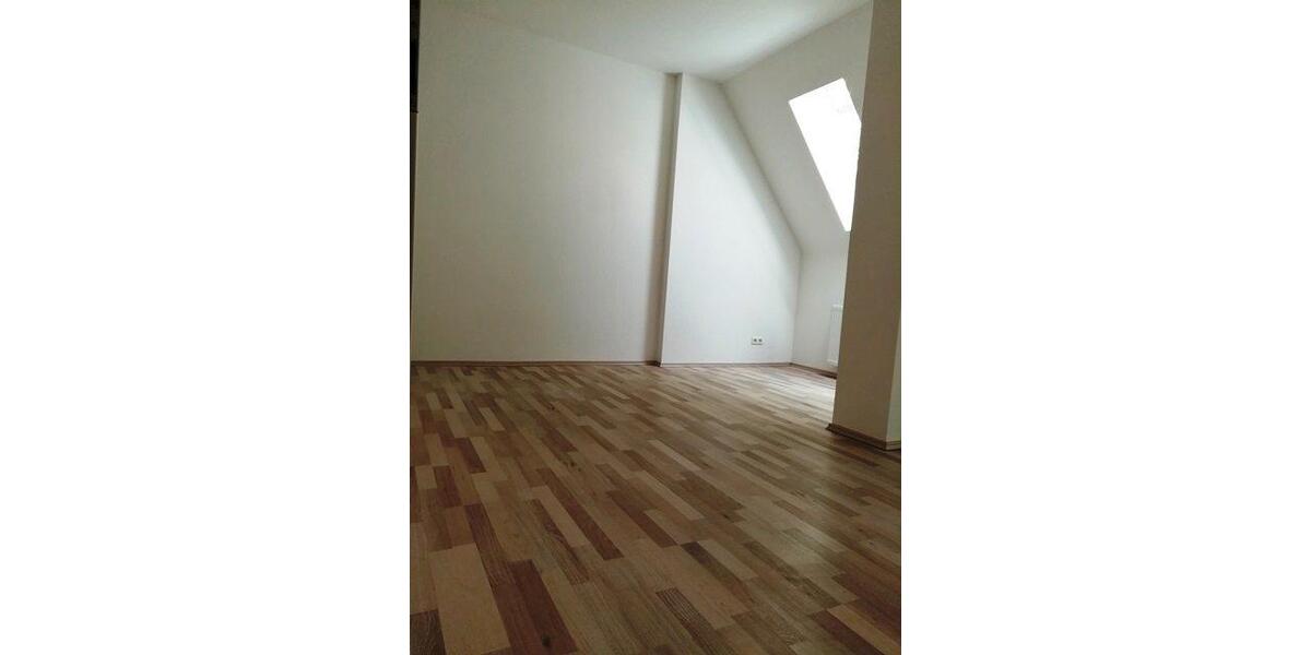 Dachgeschoßwohnung Quedlinburg - 3 Zimmer, 85 m&sup2;, 850&euro; | Angebot:26004743