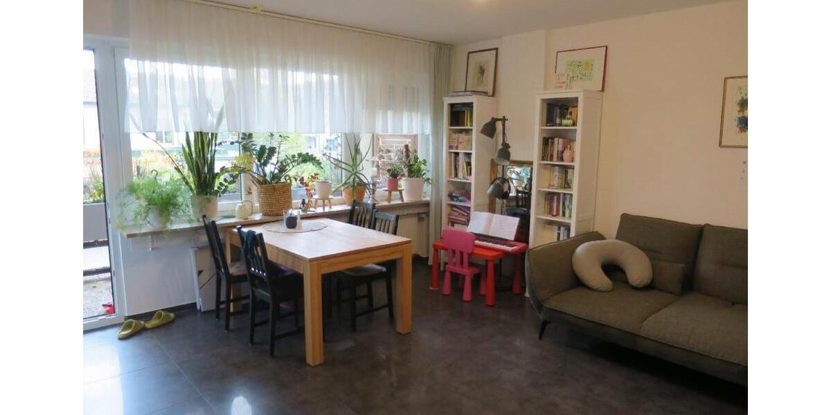 Etagenwohnung Augsburg Lechhausen - 3 Zimmer, 100 m&sup2;, 1.370&euro; | Angebot:24865815