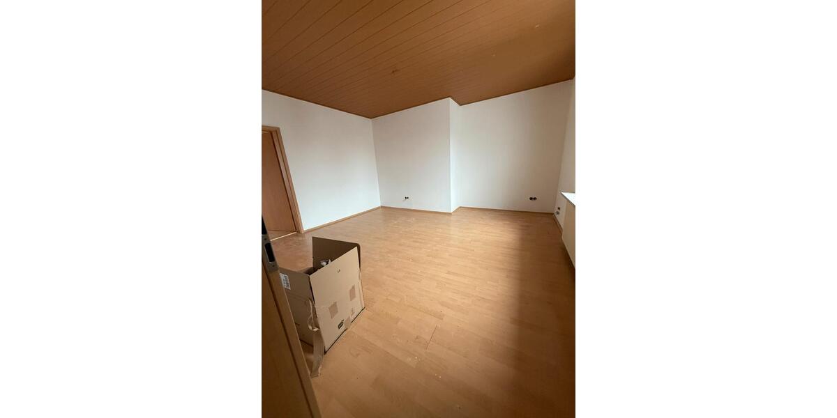 Etagenwohnung Maikammer - 3 Zimmer, 70 m&sup2;, 1.150&euro; | Angebot:26348897