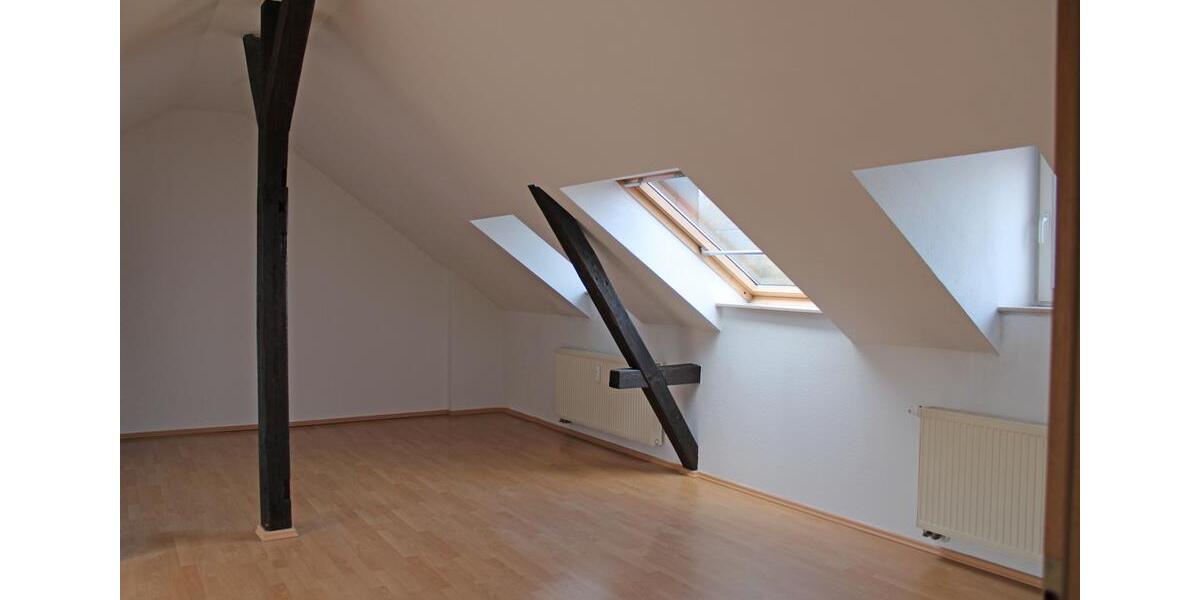 Dachgeschoßwohnung Arnstadt - 3 Zimmer, 81 m&sup2;, 589&euro; | Angebot:23355541