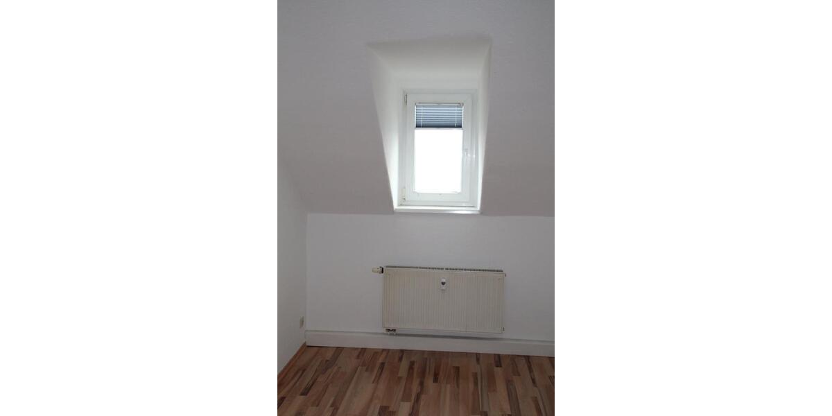 Dachgeschoßwohnung Waldheim - 3 Zimmer, 66 m&sup2;, 330&euro; | Angebot:15219911