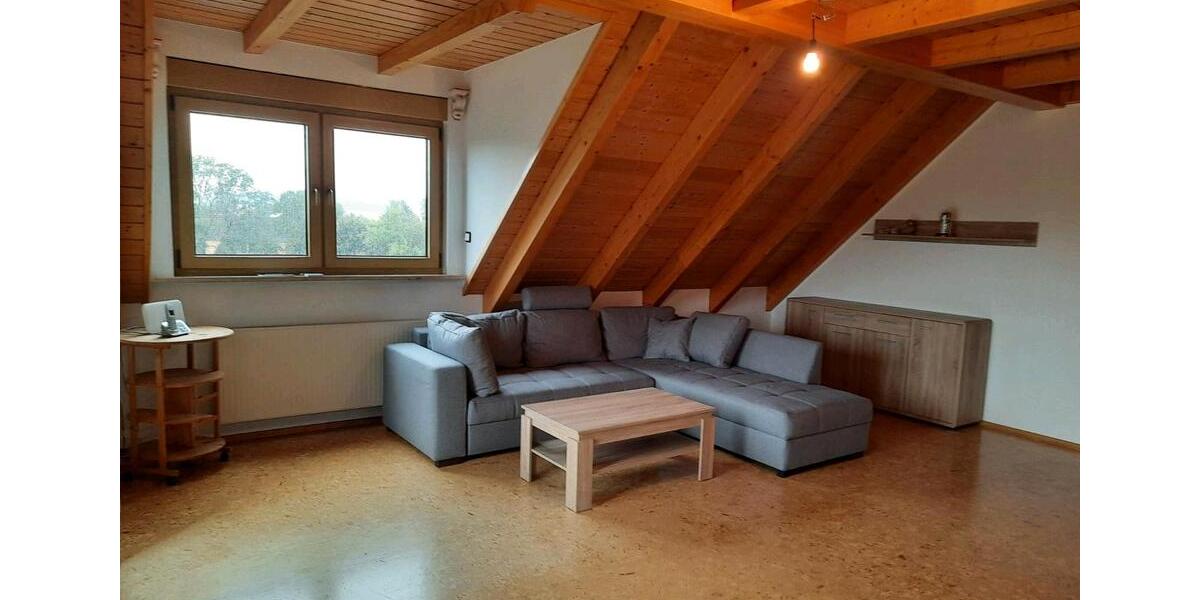 Dachgeschoßwohnung Herrieden - 3.5 Zimmer, 150 m&sup2;, 1.180&euro; | Angebot:25326585