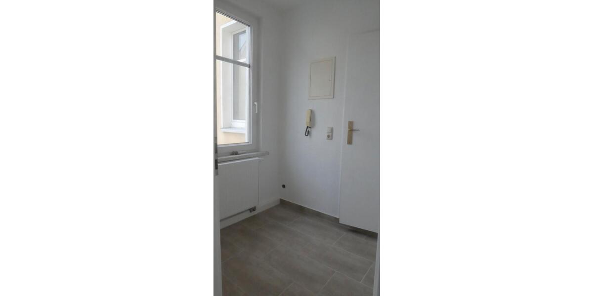 Etagenwohnung Glauchau - 2 Zimmer, 27 m&sup2;, 280&euro; | Angebot:26479193