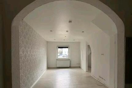 Haus Gelsenkirchen Gelsenkirchen-Nord - 5 Zimmer, 90 m&sup2;, 990&euro; | Angebot:27615792