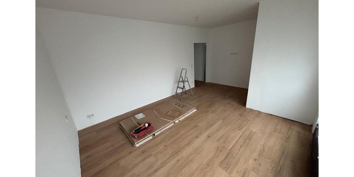 Erdgeschoßwohnung Wetzlar - 3 Zimmer, 100 m&sup2;, 900&euro; | Angebot:25168372