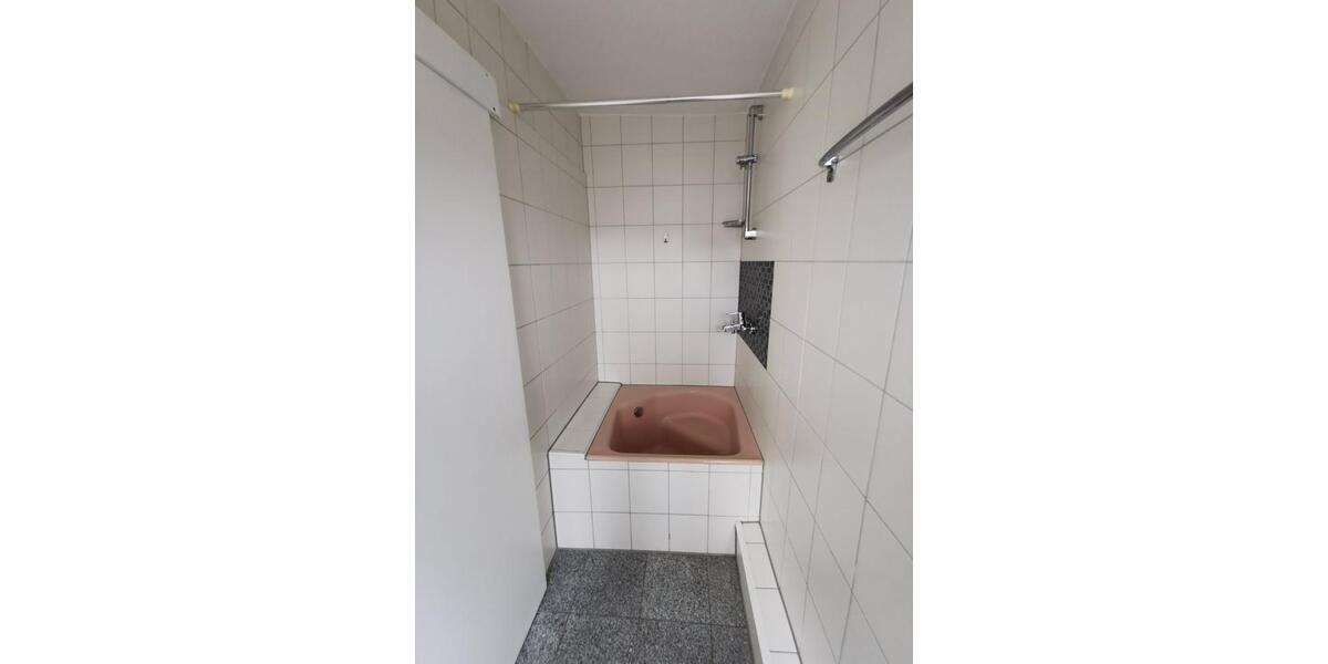 Dachgeschoßwohnung Elsenfeld - 4.5 Zimmer, 110 m&sup2;, 1.200&euro; | Angebot:24706574