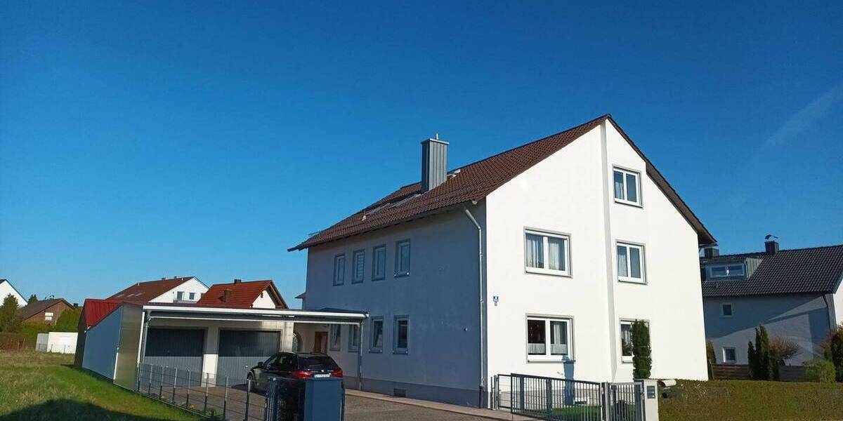 Etagenwohnung Schrobenhausen Steingriff - 3 Zimmer, 100 m&sup2;, 900&euro; | Angebot:26117483