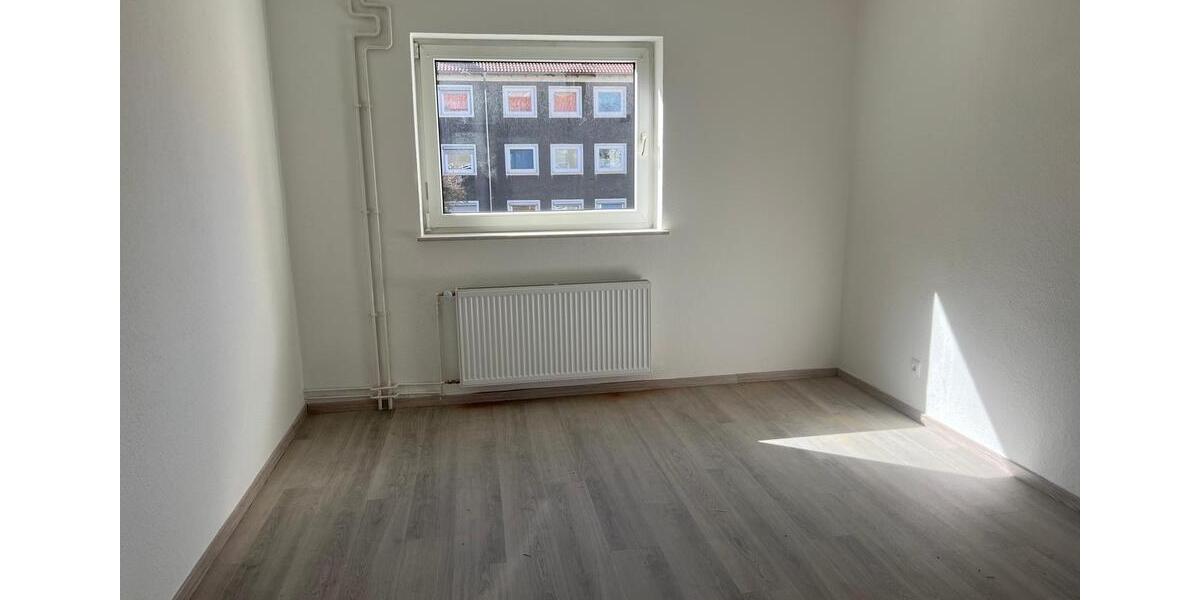 Kernsanierte 3-Zi.-Whg in Lebenstedt mit Balkon 3 zimmer