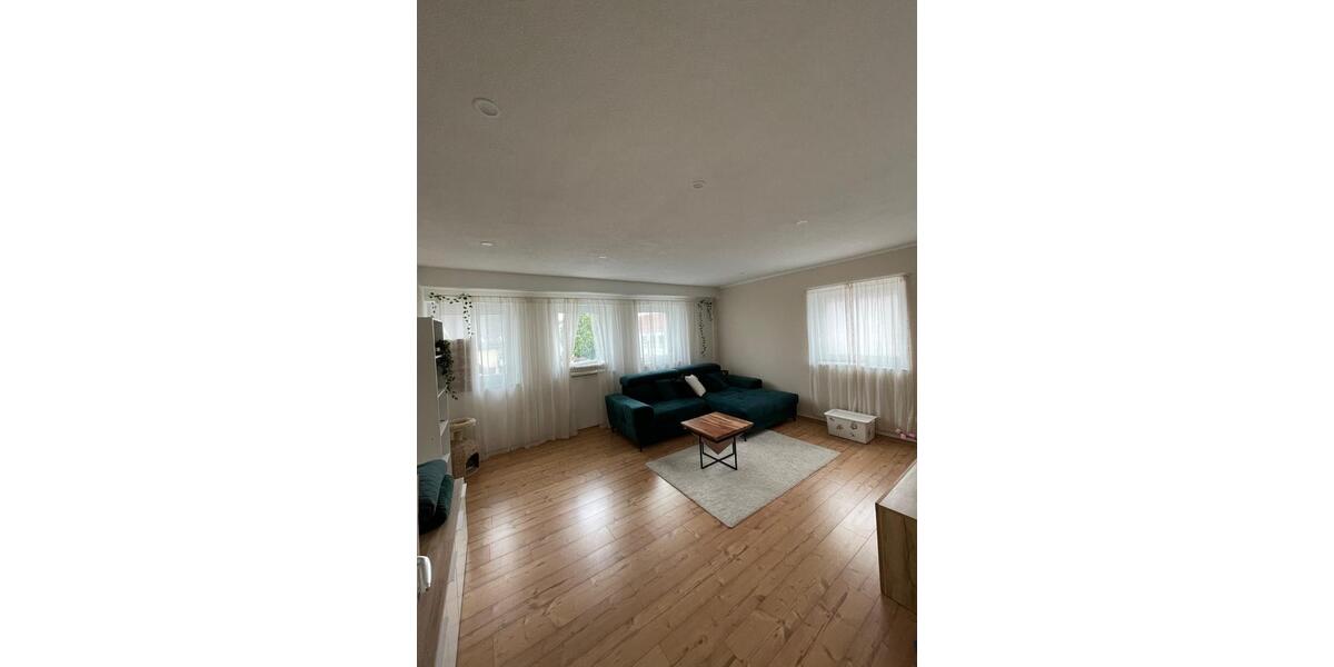 Etagenwohnung Rottenburg am Neckar - 3 Zimmer, 95 m&sup2;, 1.000&euro; | Angebot:26562328