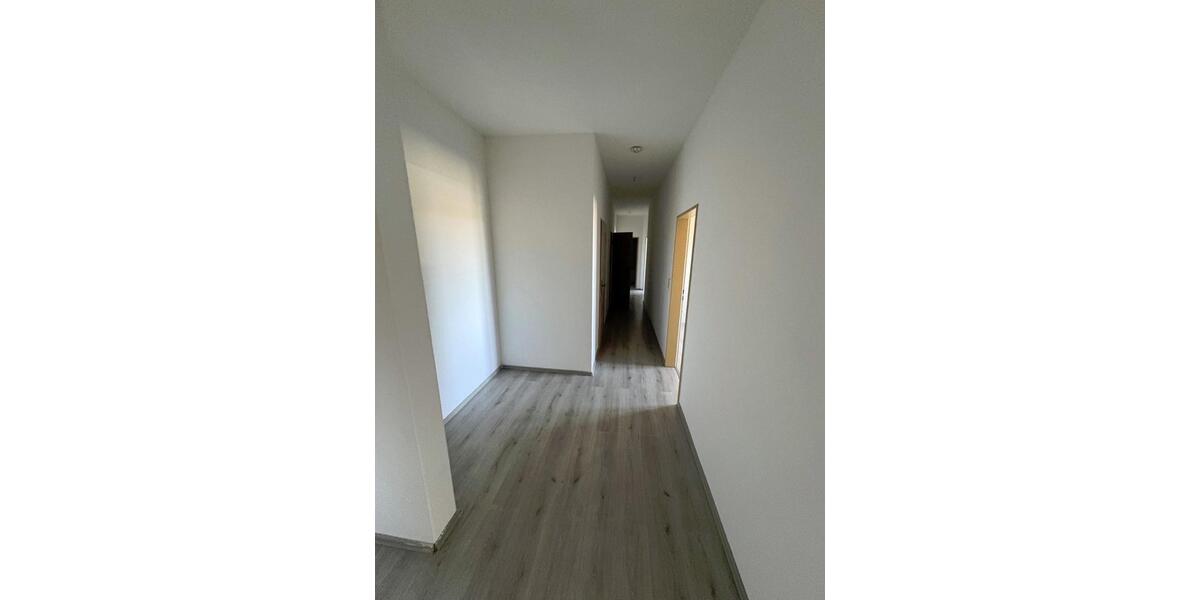 Etagenwohnung Freiberg - 4 Zimmer, 97 m&sup2;, 630&euro; | Angebot:26368531