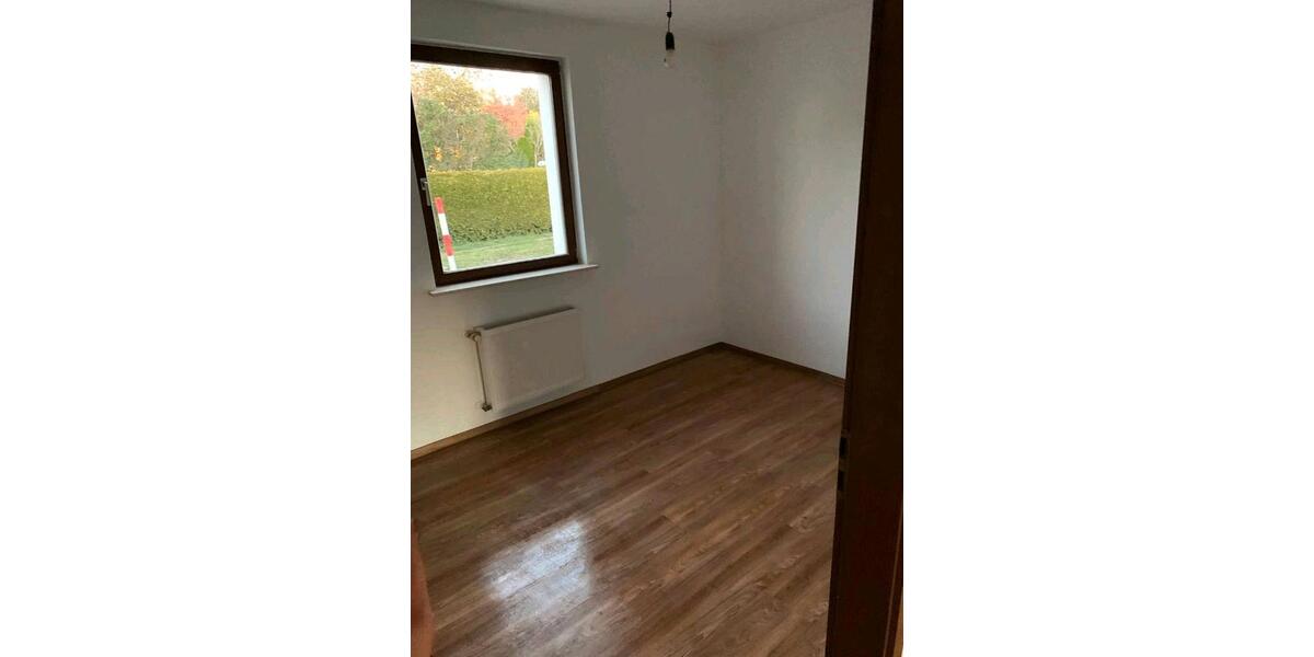 Bungalow Eisenach - 2 Zimmer, 80 m&sup2;, 800&euro; | Angebot:26523190