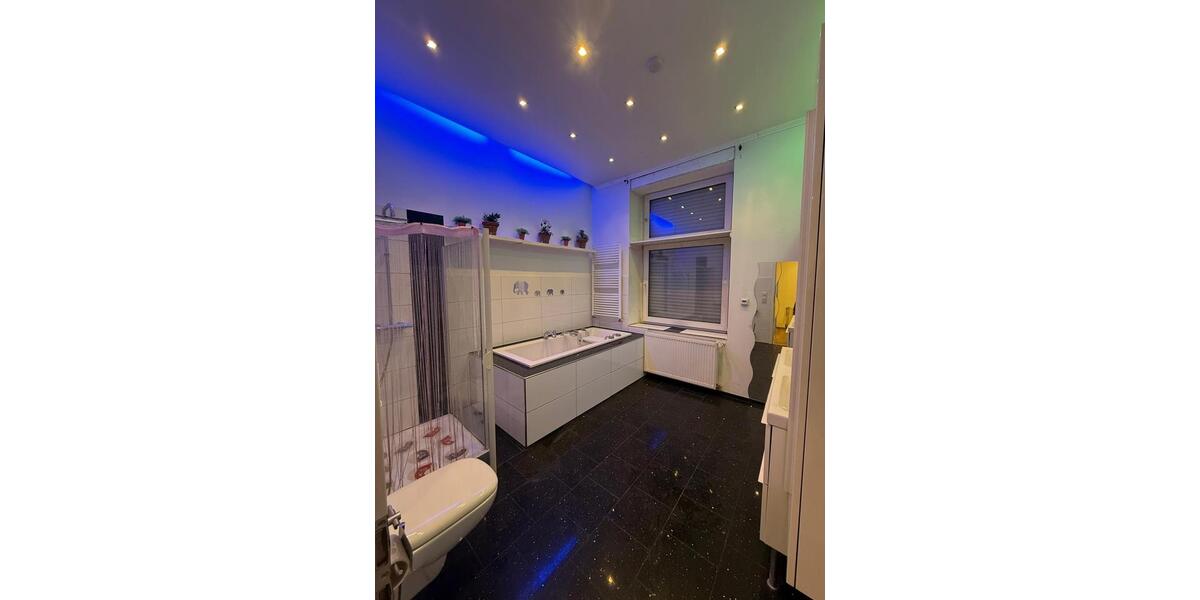 Erdgeschoßwohnung Düsseldorf Oberbilk - 4 Zimmer, 98 m&sup2;, 1.500&euro; | Angebot:25195448