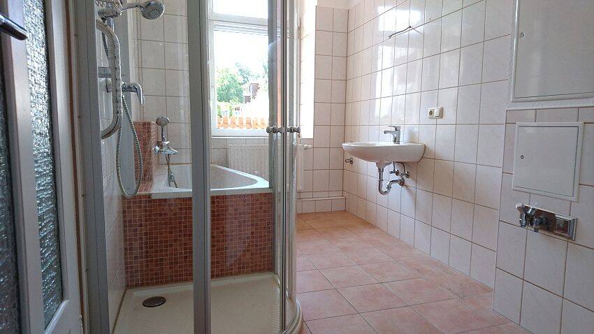 Etagenwohnung Riesa Innenstadt - 2 Zimmer, 87 m&sup2;, 530&euro; | Angebot:26840587