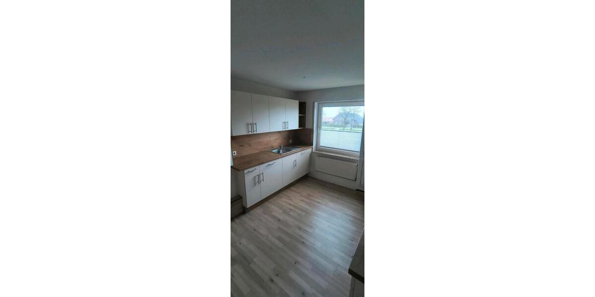 Dachgeschoßwohnung Friedeburg - 3 Zimmer, 100 m&sup2;, 620&euro; | Angebot:26125221