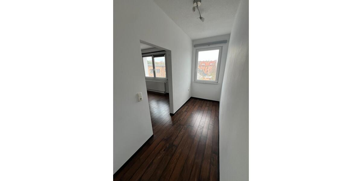 Neugründung einer 3er Wg nahe der Uni pro Person 1,5 Zimmer 3 zimmer