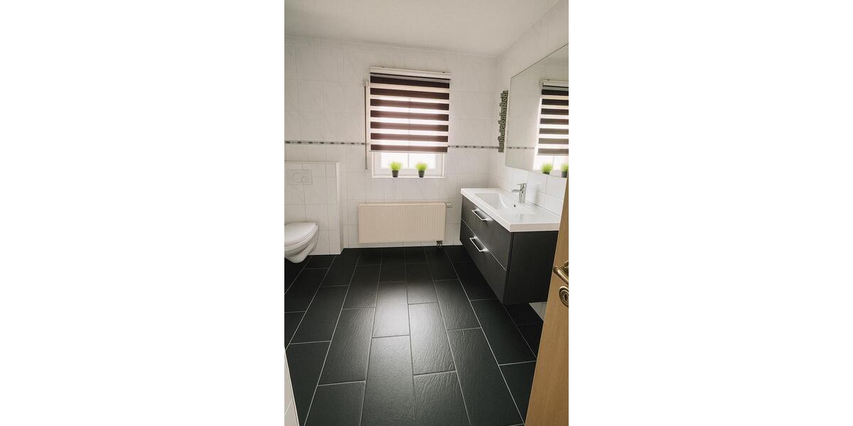 Dachgeschoßwohnung Haiger - 4 Zimmer, 94 m&sup2;, 800&euro; | Angebot:24776459