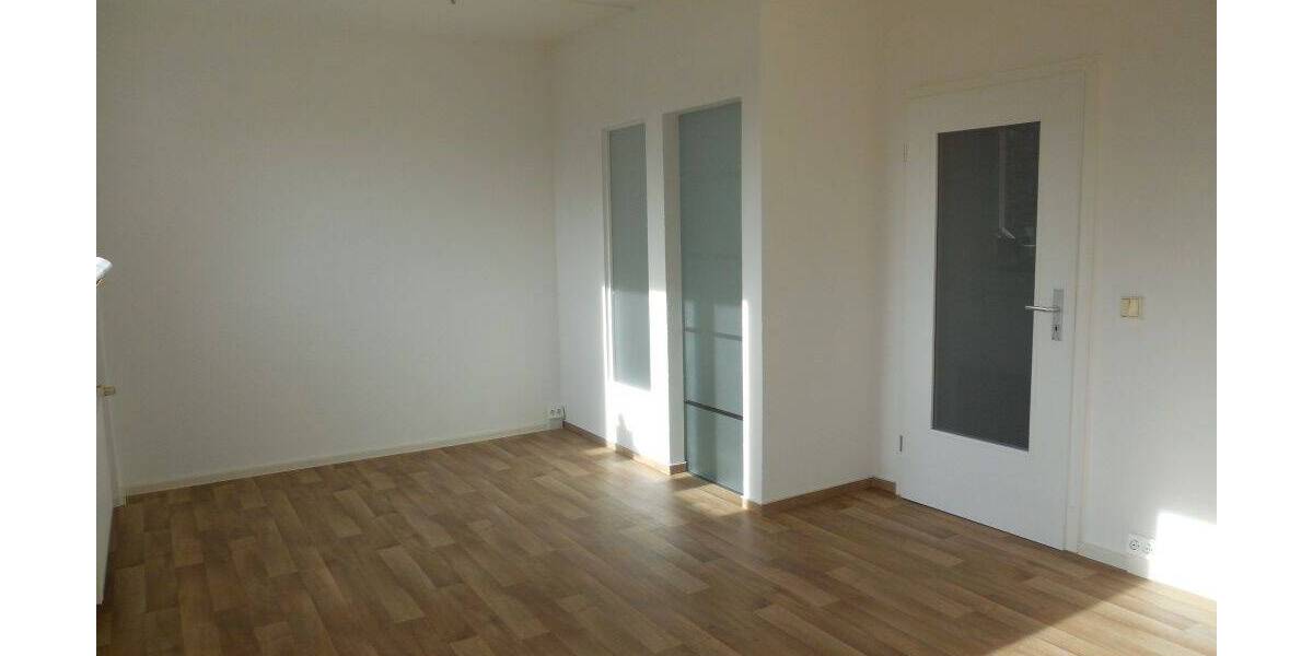 Etagenwohnung Dessau-Roßlau Süd - 3 Zimmer, 57 m&sup2;, 337&euro; | Angebot:26141003