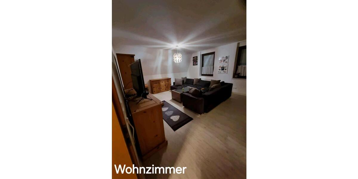 Dachgeschoßwohnung Niederwürschnitz - 7 Zimmer, 104 m&sup2;, 914&euro; | Angebot:25998003
