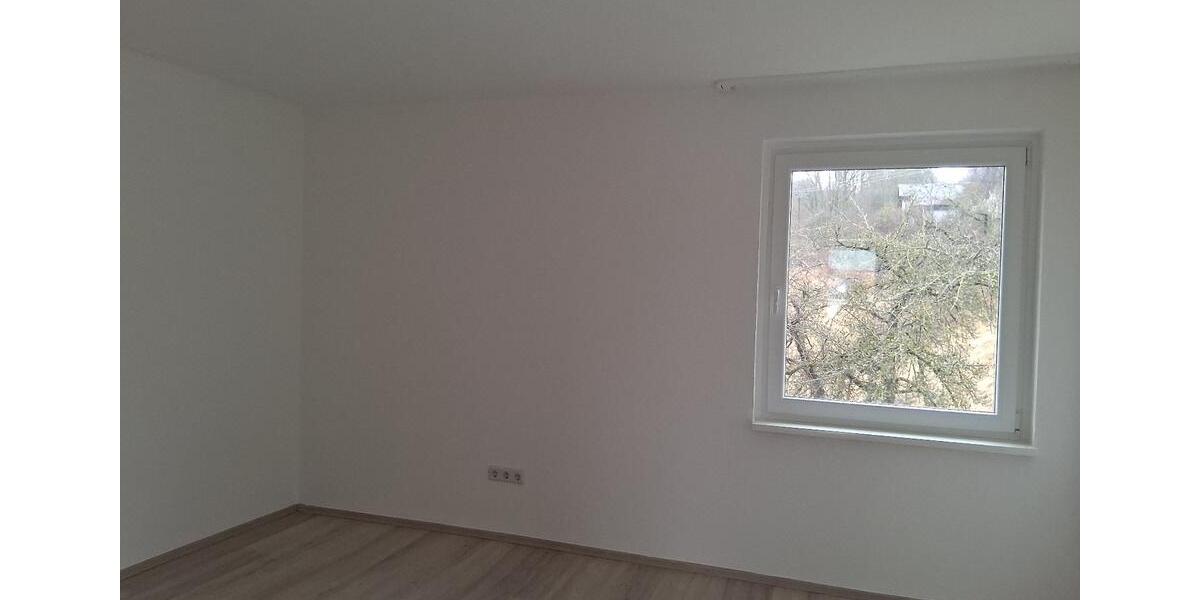 Etagenwohnung Hilders - 3 Zimmer, 60 m&sup2;, 370&euro; | Angebot:25027338