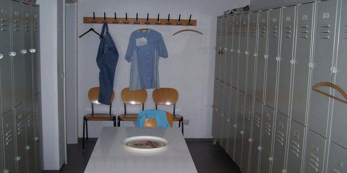 VermietungVerkauf 6.300 qm für ProduktionVertriebVerwaltung zimmer