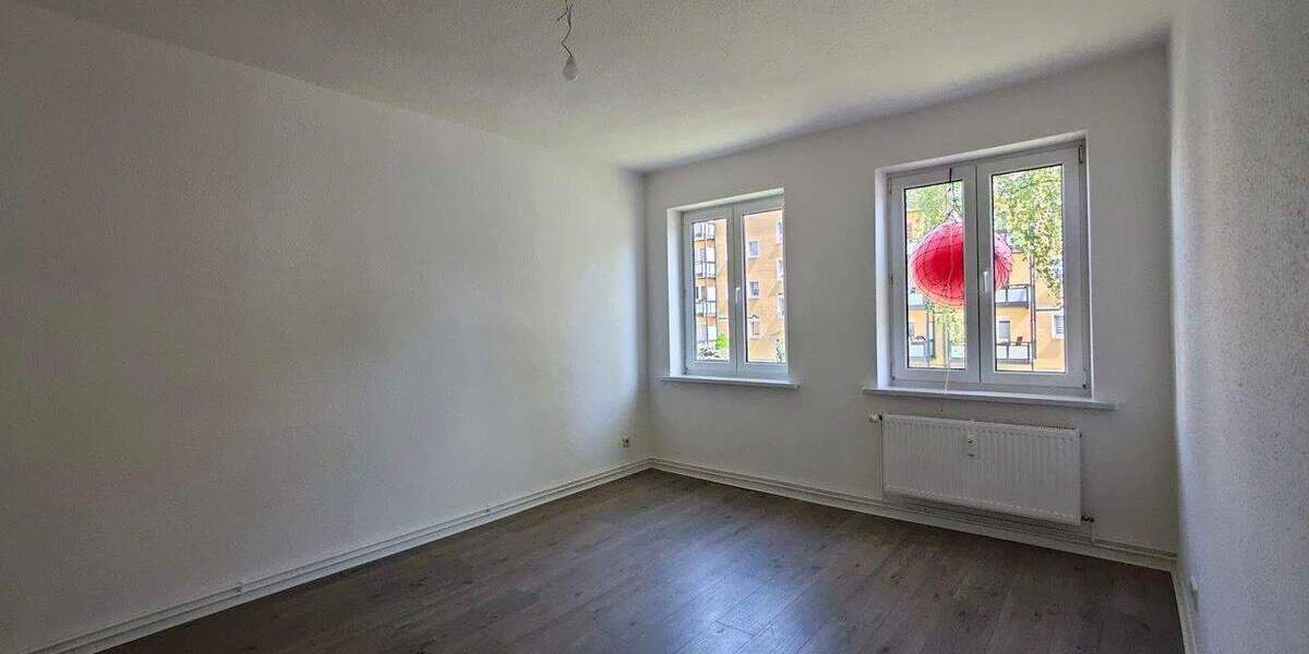 Etagenwohnung Zeitz - 2 Zimmer, 56 m&sup2;, 329&euro; | Angebot:24450851