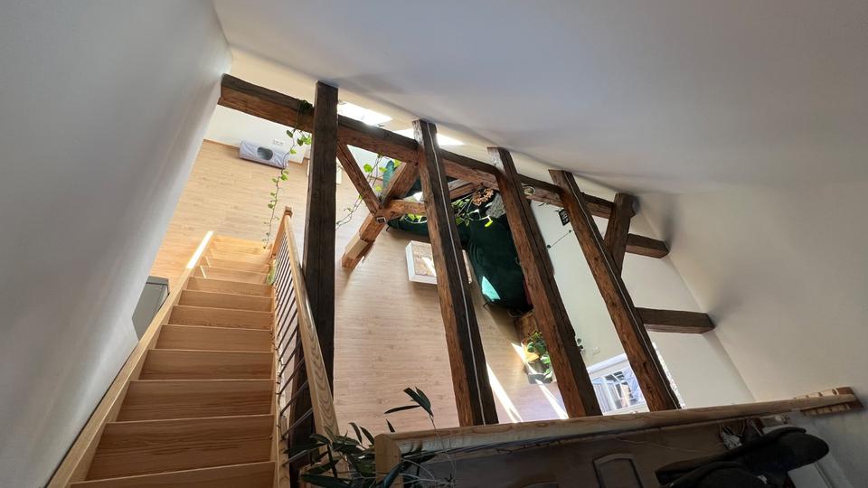 Dachgeschoßwohnung Landshut - 4 Zimmer, 100 m&sup2;, 1.490&euro; | Angebot:25124435