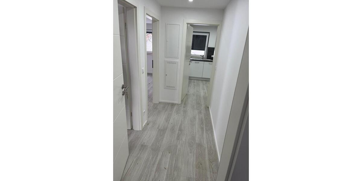 Rutesheim-Heuweg: 2-Zi-DG-Wohnung, gr. Terrasse, renoviert 2 zimmer