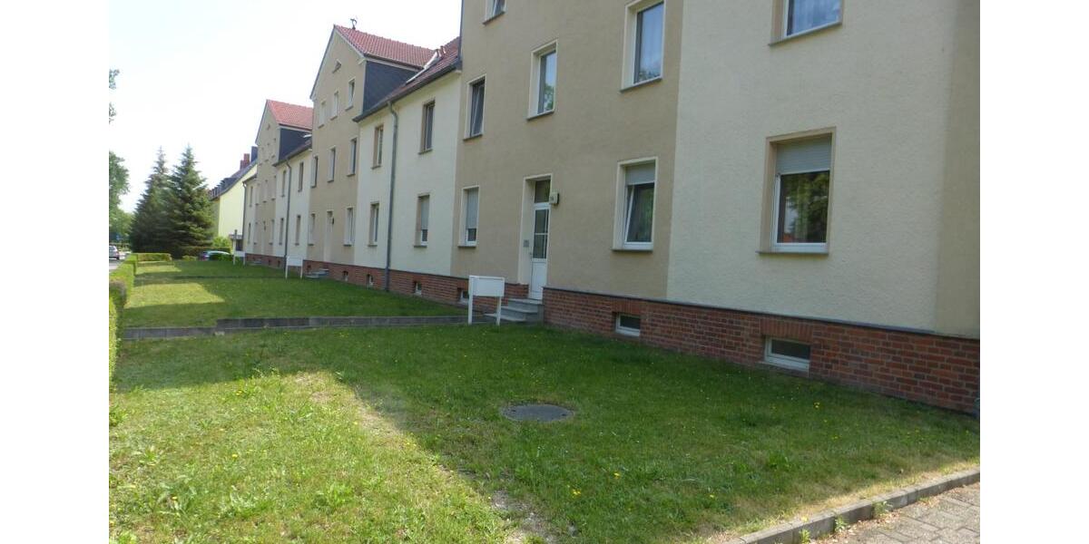 Erdgeschoßwohnung Dessau-Roßlau Dessau - 3 Zimmer, 76 m&sup2;, 494&euro; | Angebot:25791146