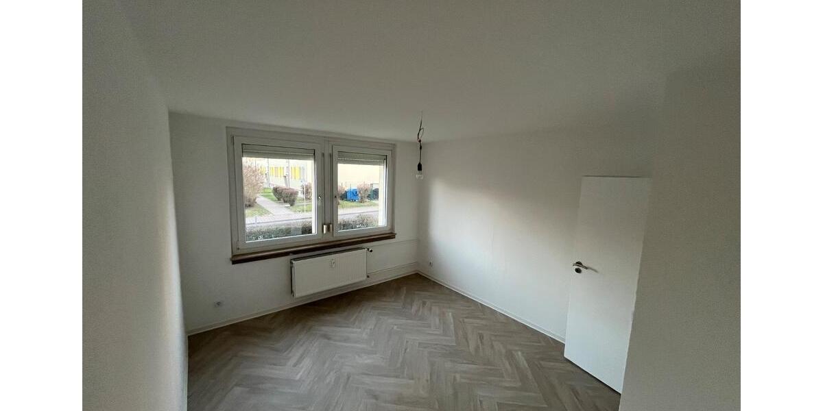Erdgeschoßwohnung Weißenfels - 3 Zimmer, 61 m&sup2;, 390&euro; | Angebot:25280757