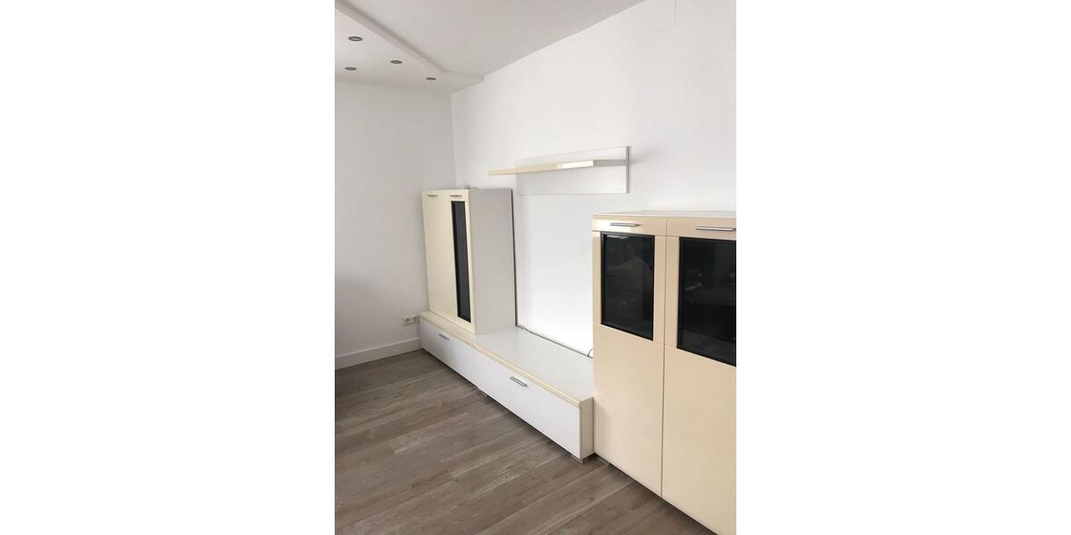 Dachgeschoßwohnung Langenfeld (Rheinland) - 2 Zimmer, 50 m&sup2;, 550&euro; | Angebot:26532481