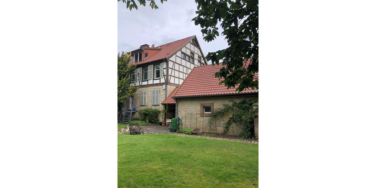 Dachgeschoßwohnung Warburg - 5.5 Zimmer, 110 m&sup2;, 700&euro; | Angebot:25421928